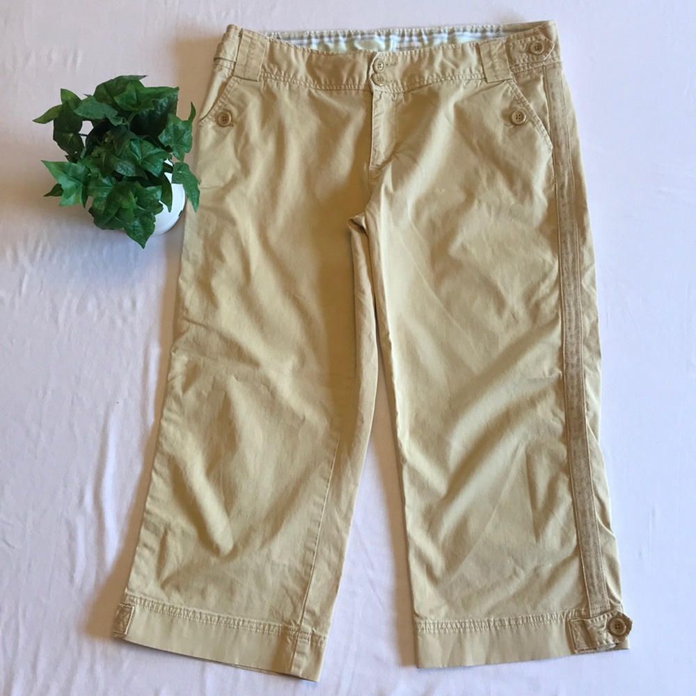 American Eagle capris